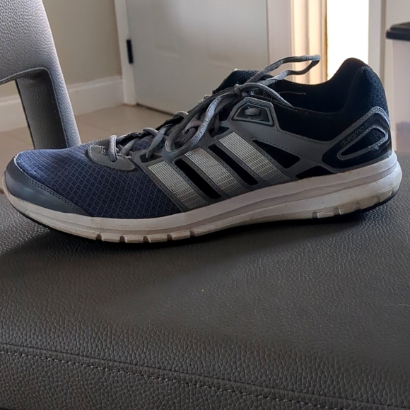 Men's Adidas Duramo 6, Size 13, But Fits Like Size 12.5 - Picture 5 of 6